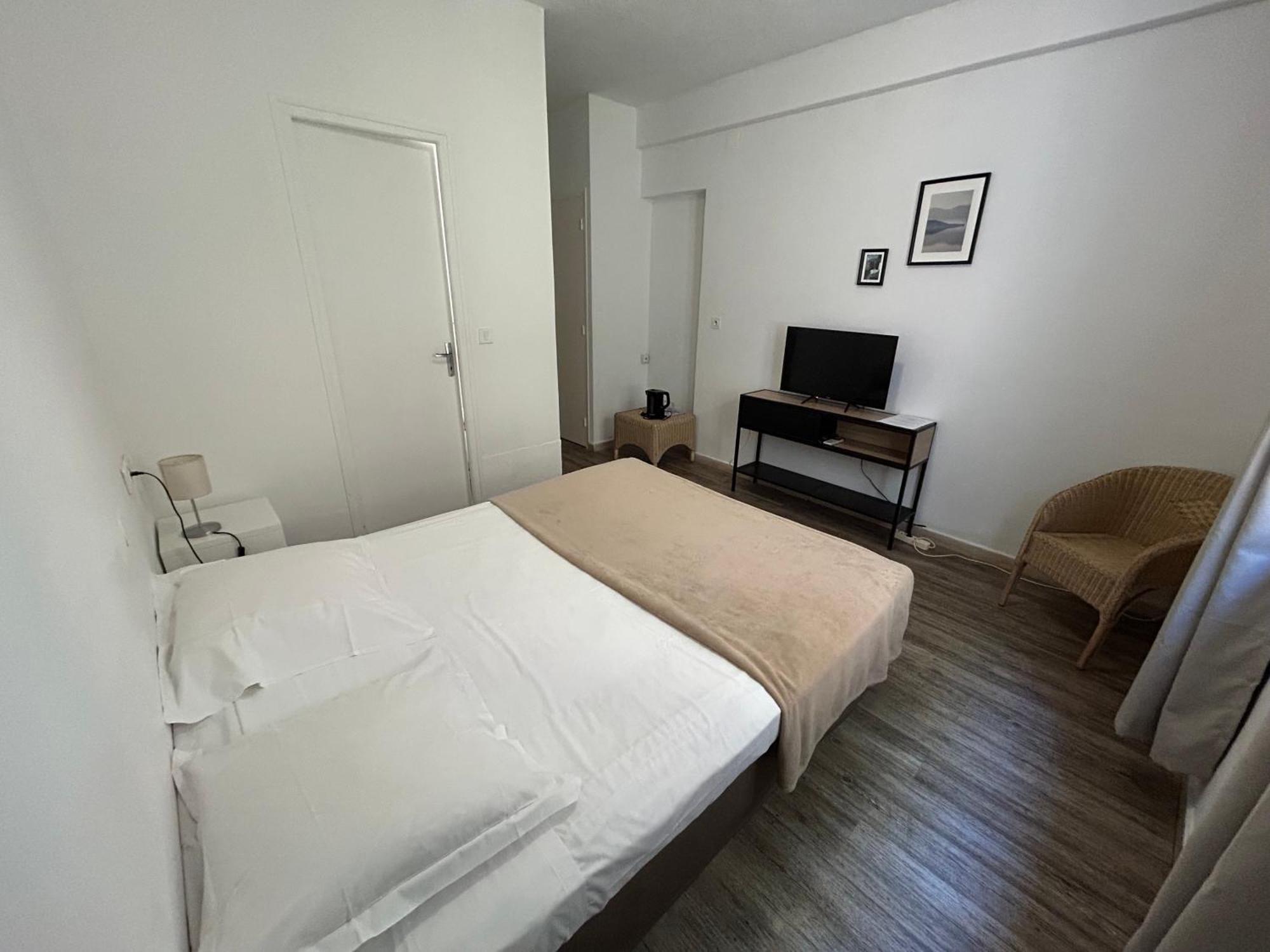 L'aiglon Bylitis Hotel 2*